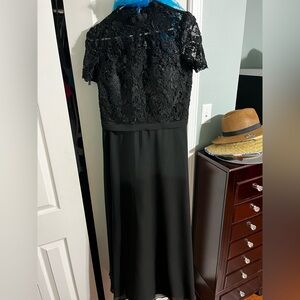 Elegant Black Lace Evening Dress